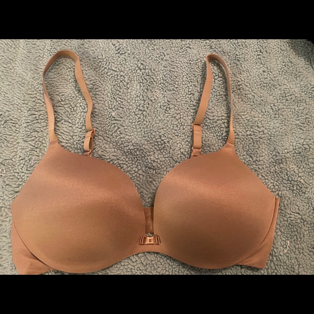 Victoria’s Secret plunge bra
